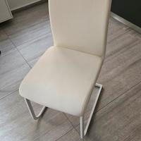 sedia moderna Pony bianca