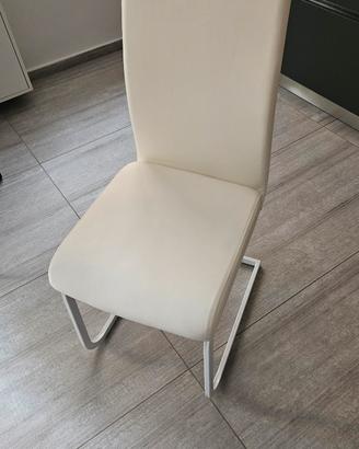 sedia moderna Pony bianca