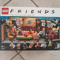 Lego Friends central Perk nuovo 21319