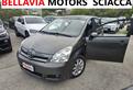 Toyota Corolla Verso 2.2 TD 136CV 7 POSTI
