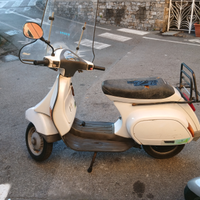 N 2 vespe pk 50 hp in blocco senza passaaggio