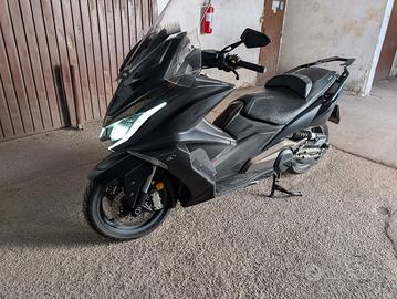 Kymco AK550 come nuovo