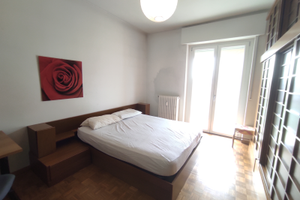 Stanza singola arredata per personale scolastico