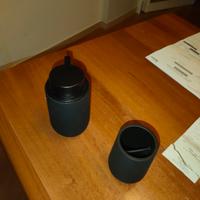 porta sapone e porta spazzolini