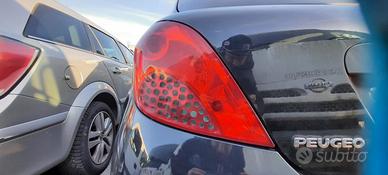 PEUGEOT 207 ANNO 2008 - SPECCHIETTO RETROVISORE SI
