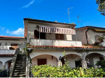 Appartamento in villino terracina salto di fondi