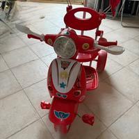 Triciclo scooter per bambini con maniglione