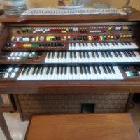 Organo yamaha D-85
