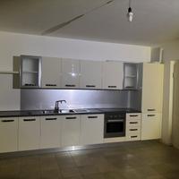 Cucina completa di elettrodomestici seminuova