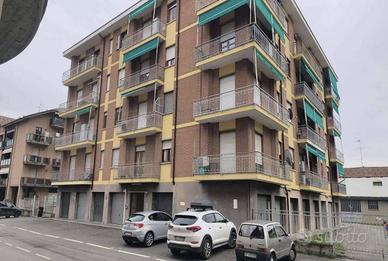 Immobile in asta di 104 m² con 3 locali e box auto