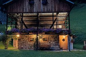 Baita romantica nelle Dolomiti