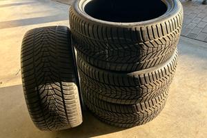 Gomme invernali 20” Hankook differenziate