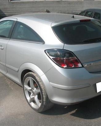 Opel Astra GTC 1.9 16V CDTI 150CV Sport