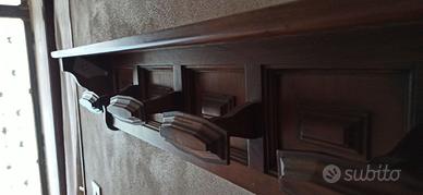 Appendiabiti in legno