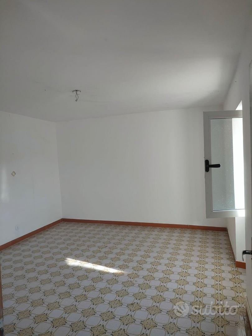Edificio indipendente con due alloggi - Altro