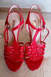 scarpe rosse eleganti 
