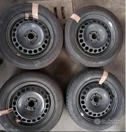 4 CERCHI IN FERRO DA 15 PER LANCIA Y