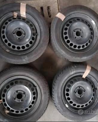 4 CERCHI IN FERRO DA 15 PER LANCIA Y