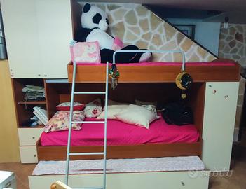 Armadio , cameretta, letto a castello