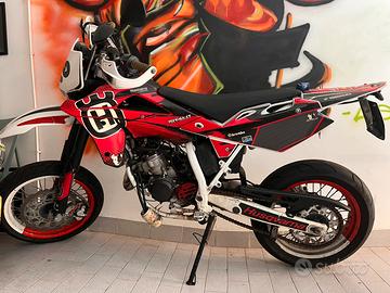 Husqvarna motard 125