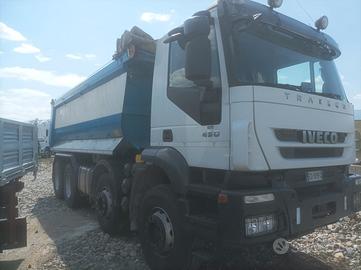 IVECO TRAKKER 450