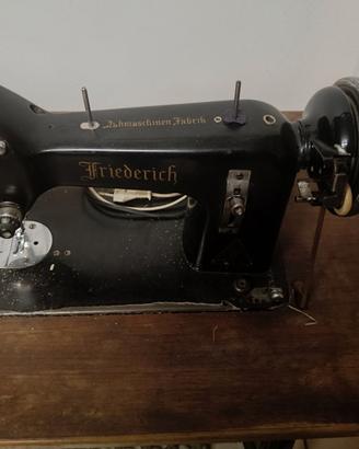 Macchina da cucire vintage