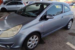 Auto Opel Corsa