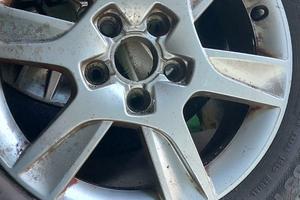 Gomme da neve + cerchi Audi 16