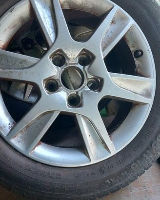 Gomme da neve + cerchi Audi 16