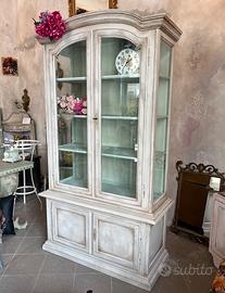 Vetrina shabby