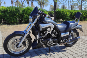 Yamaha vmax 1.200
