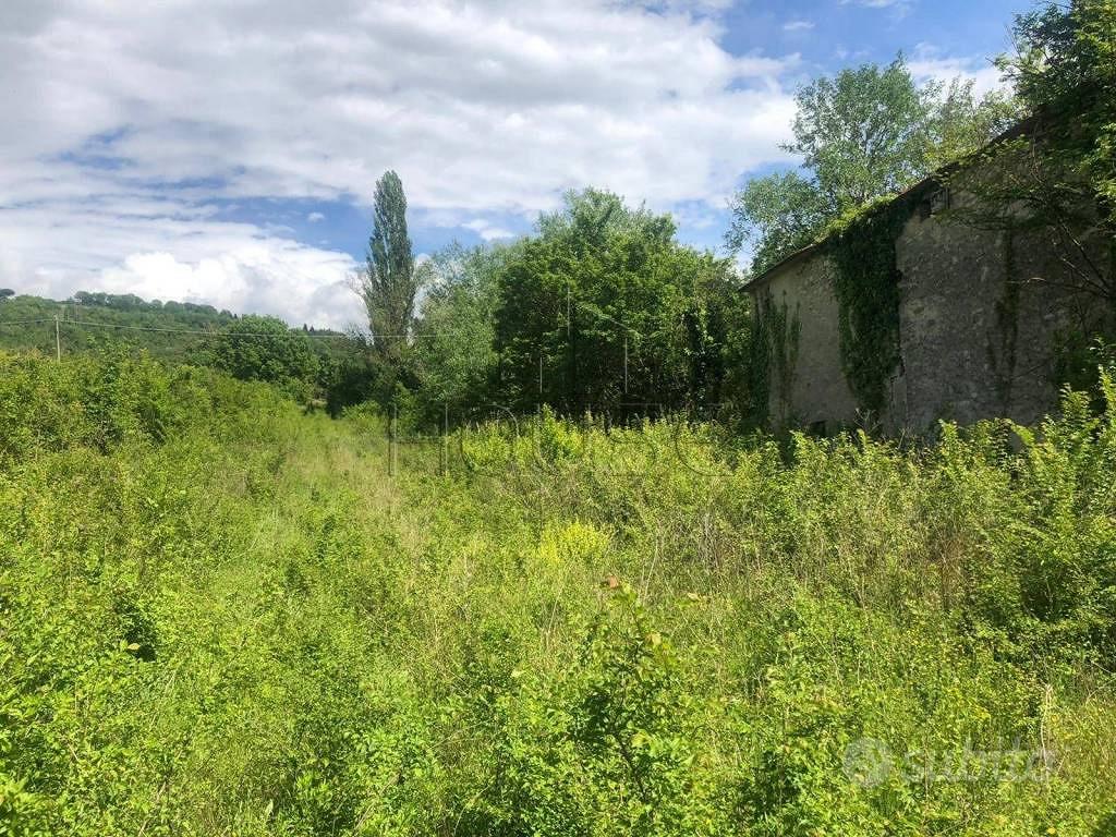 Terreno di 150 m² a Montone - Vista 5