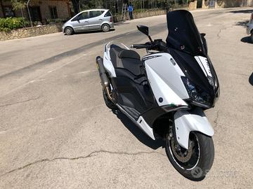 Yamaha T Max 530