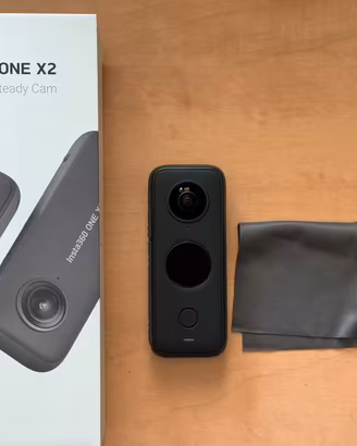 Insta 360 ONE X2 - Super accessoriata