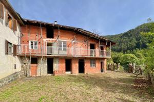 CASA SEMINDIPENDENTE A VIÙ