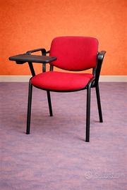 Sedia da conferenza con tavoletta scrittoio