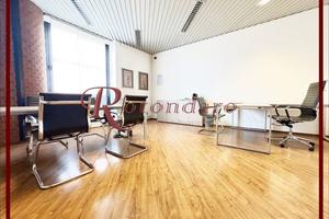 Immobile di 125 m² con 3 locali a Paderno Dugnano