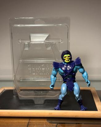 Skeletor 8 back half boot motu