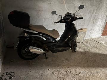 Piaggio Beverly 250 i.e. Nero 18.000 km