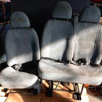 Sedili Ford Transit con cinture ed agganci