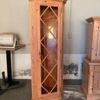 Vetrina angolare tirolese