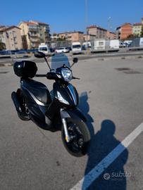 Beverly 350 sportouring - Moto e Scooter In vendita a Trieste