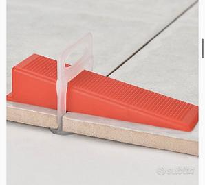 Cunei per il livellamento delle piastrelle,