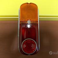 Fanale posteriore con luce targa per auto d'epoca