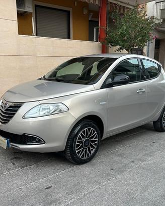 Lancia Ypsilon 0.9 TwinAir 2015