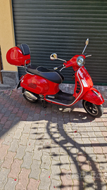 Vespa 300 gts