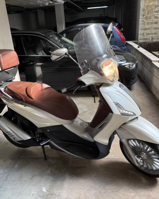 Scooter Piaggio Beverly 300 ie