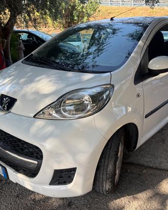 Peugeot 107 1.0 68CV 5p. Sweet Years 2Tronic