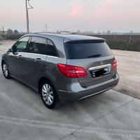 Mercedes classe B180  anno 2013