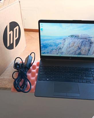 HP 250 G8 15,6" 4-core i3-11gen 16/1TB Samsung